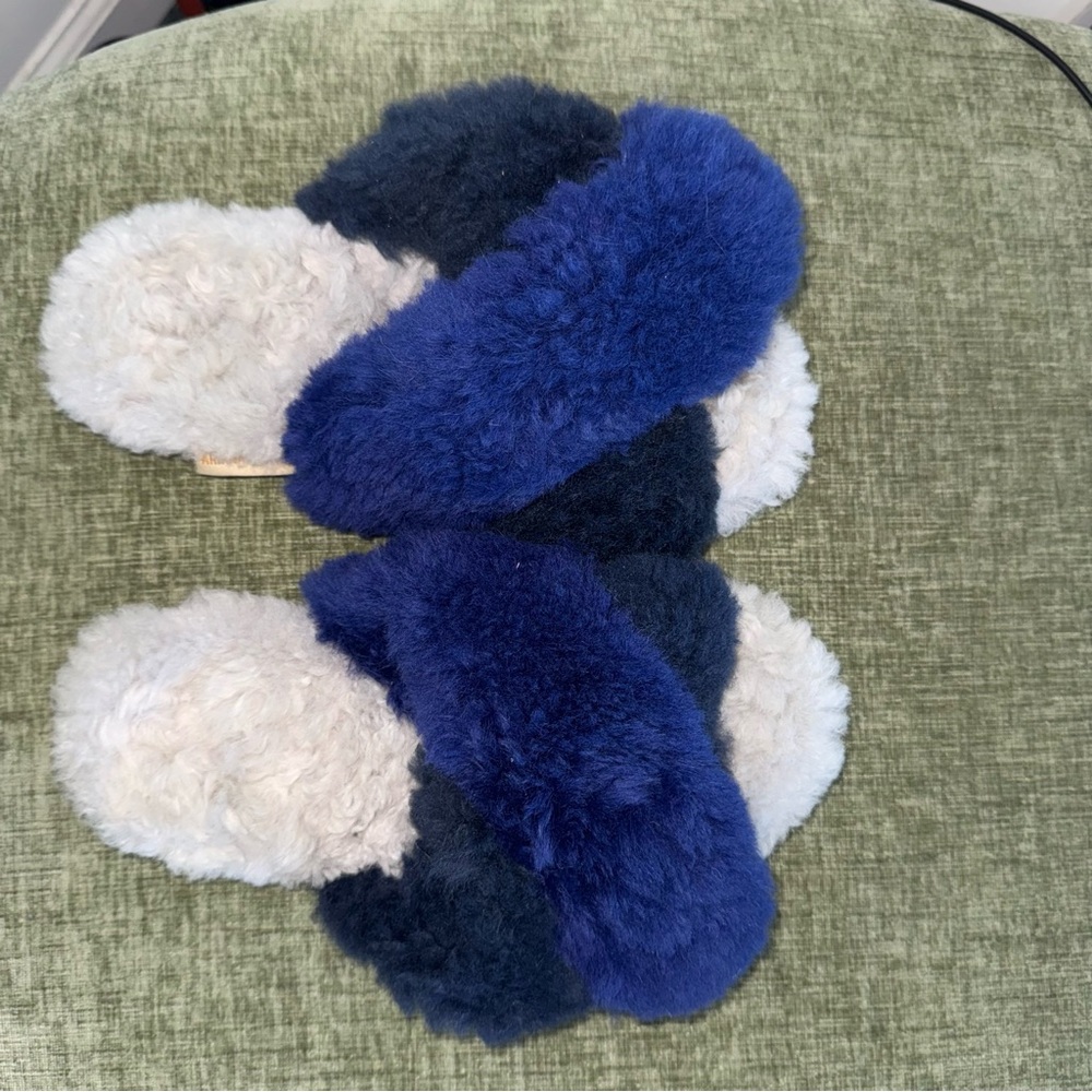 Ariana Bohling Criss Cross Alpaca Shearling Slippers M 8.5 Blue Gray